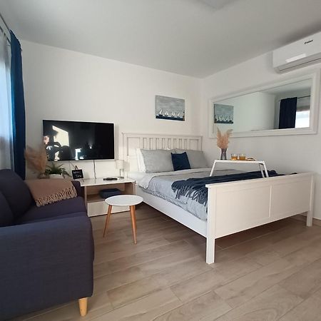 App Hedonist Apartment Novigrad Istria Exterior foto